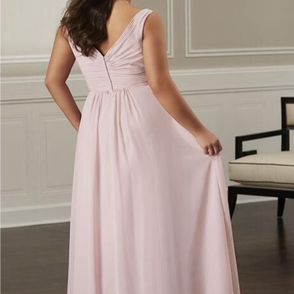 Pale pink bridesmaid’s dress - Picture 4 of 5